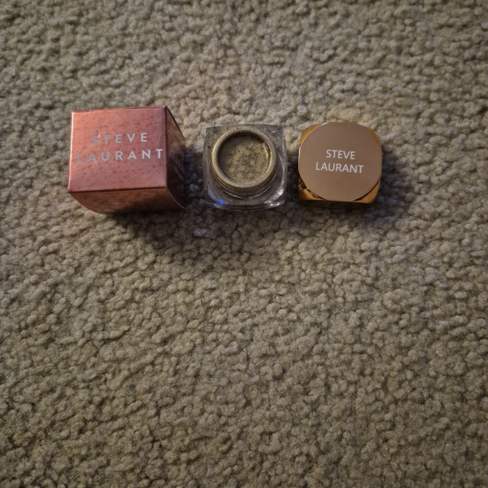 Steve Laurant Loose Powder ANTIQUE OLIVE